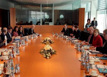 IMF cuts Mexico's annual economic growth outlook to 2.1%