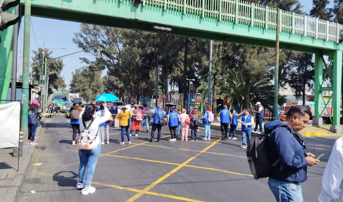 La concentración se llevó a cabo en el cruce de Canal de Garay y Sabadell, en la colonia San Juan Estrella, alcaldía Iztapalapa. Foto: especial