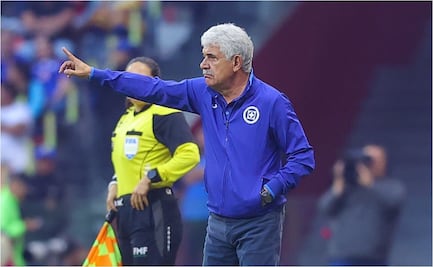 Ricardo Ferretti y sus 'locuras' en Cruz Azul desde el día uno