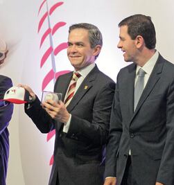 Padres-Astros llega a México