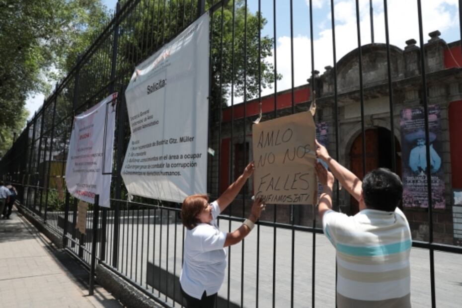 Marx Arriaga desconoce las demandas del paro en la Biblioteca de México