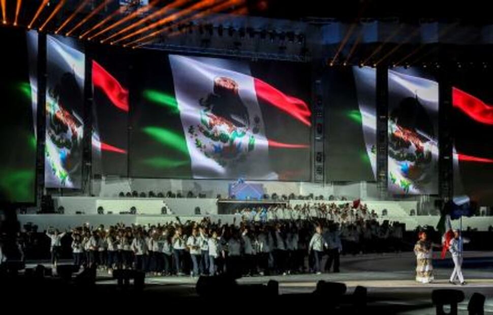 Shakira regresa a Colombia y hace vibrar la inauguración de los Juegos Centroamericanos