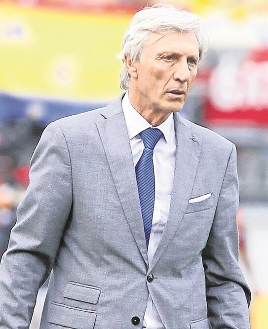 Pekerman no ha podido hacer pesar a su equipo como local. FOTO: MAURICIO DUEÑAS. EFE