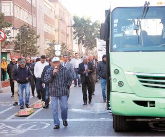 Transportistas piden alza de $2 en la CDMX