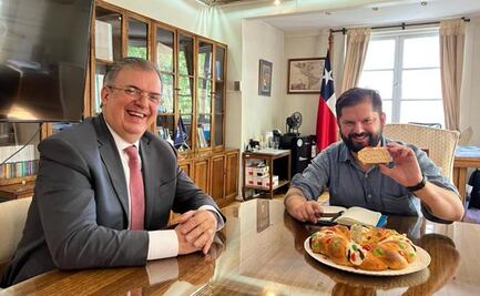Con rosca de reyes incluida, Marcelo Ebrard se reúne con Gabriel Boric en Chile