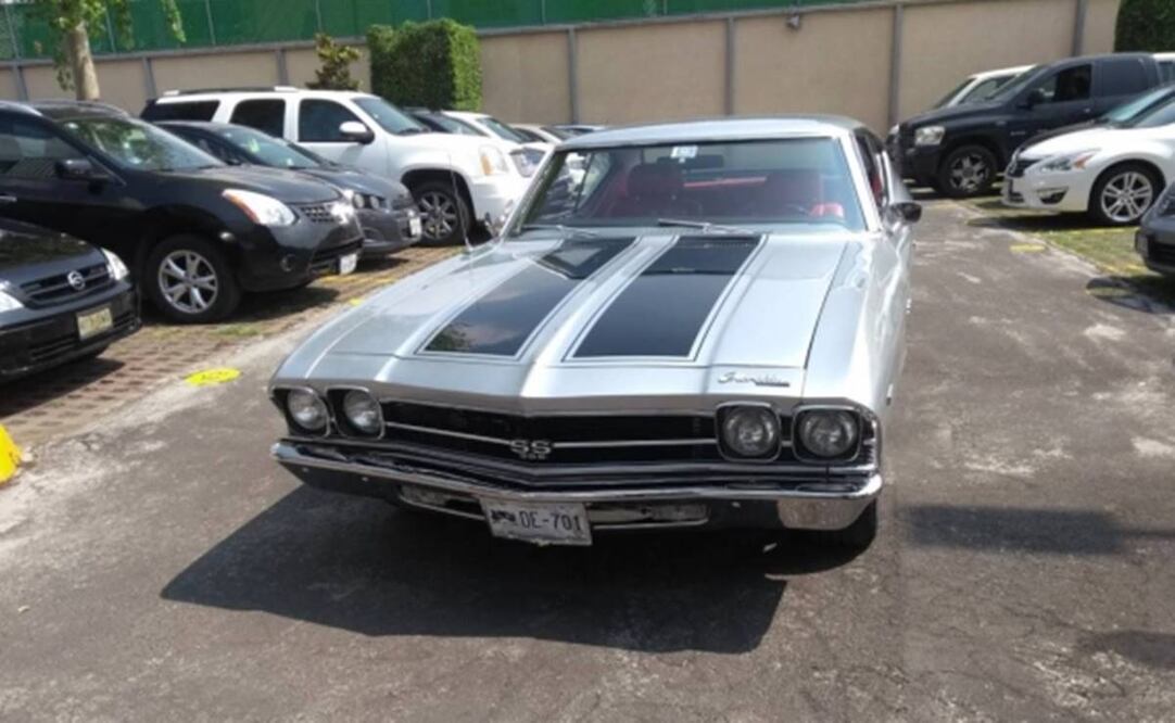 En mayo pasado, EL UNIVERSAL difundió que el magistrado Felipe Fuentes utilizó el taller del TEPJF y contrató al mecánico Leonel Fajardo Rosas para la reparación y remozamiento de cinco autos de colección. Fotos: Archivo/EL UNIVERSAL.