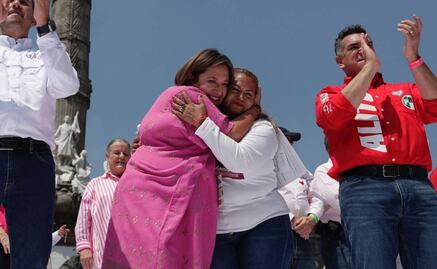 Ceci Flores, madre buscadora, acompaña a Xóchitl Gálvez a recibir constancia; "todo el apoyo para usted"