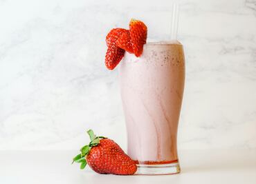 El poderoso batido que mantiene la piel clara, saludable y sin signos de envejecimiento