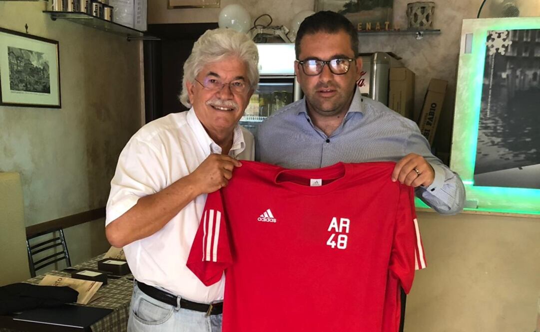 El futbolista y su pareja ya denunciaron ante las autoridades el robo de 22 mil euros en caja fuerte de hotel en Cancún FOTO/ESPECIAL 