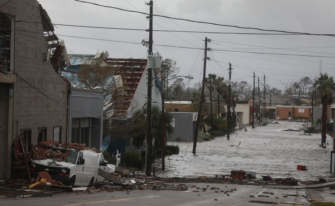 Aspecto de una calle en Panama City, Florida, tras el paso del huracán "Michael", que golpeó el miércoles de la semana pasada este estado como categoría 4. (Foto: AFP)