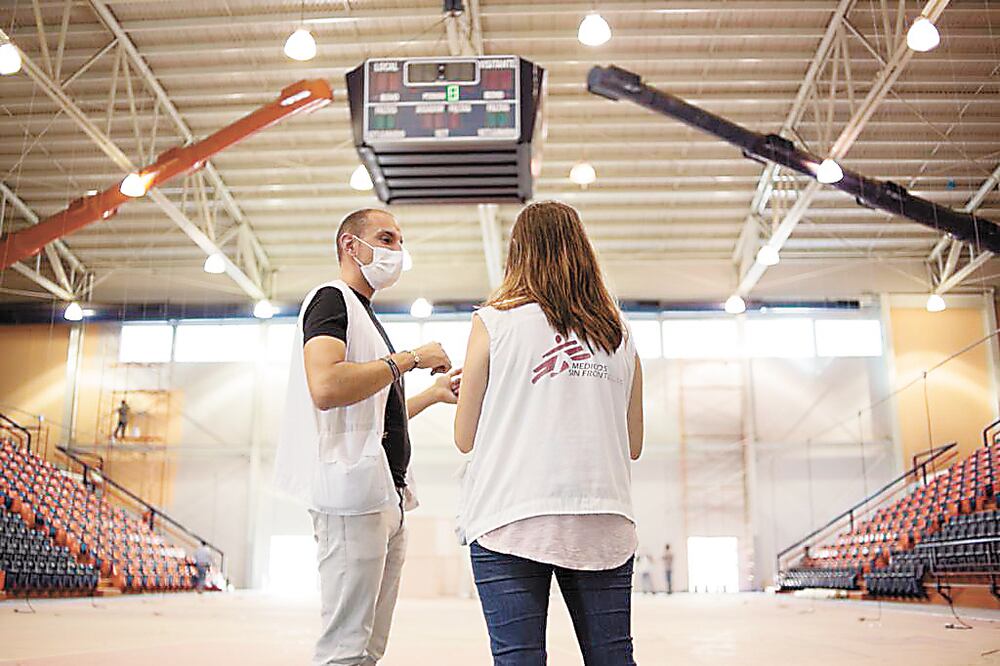 Médicos Sin Fronteras instaló dos centros de apoyo, uno en Reynosa y otro en Matamoros, para aislar a personas con coronavirus y para brindar apoyo sicológico. ESPECIAL