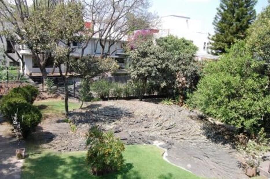 Las famosas casas con cimientos de lava volcánica