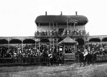 El primer hipódromo de la capital