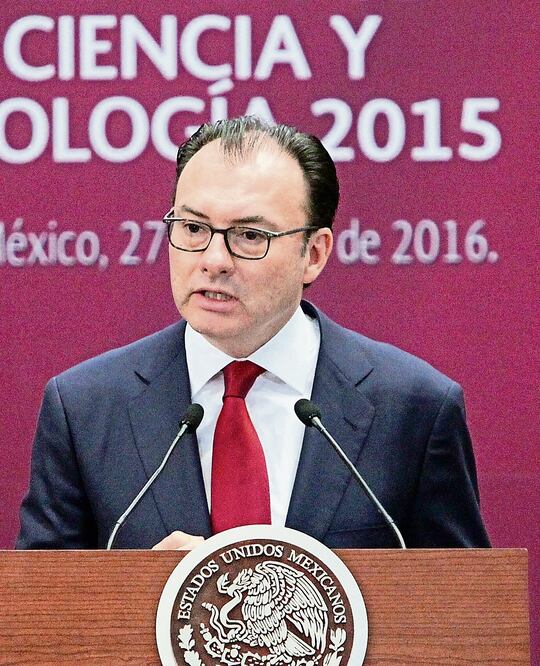 Autoridades muestran arsenal