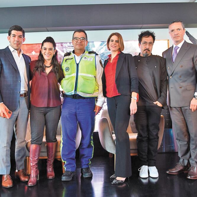 El equipo de trabajo de la serie, que estrena el próximo martes por A&E. FOTOS: A&E