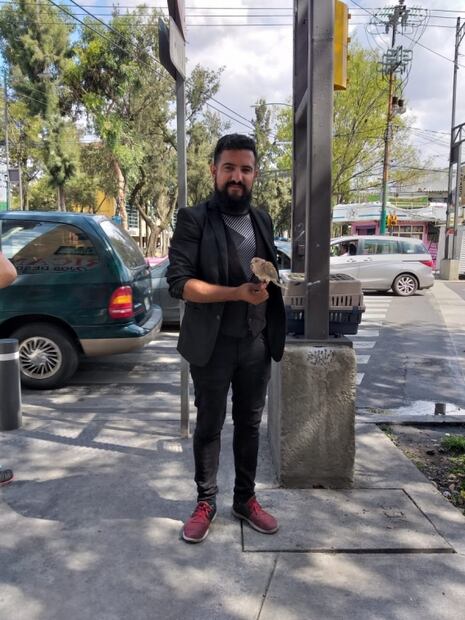 Del circo y las fiestas, a las calles: así sobreviven los magos ante la pandemia