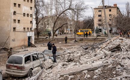 Impacta misil ruso en Járkiv, Ucrania; se reportan 10 muertos y 16 heridos 