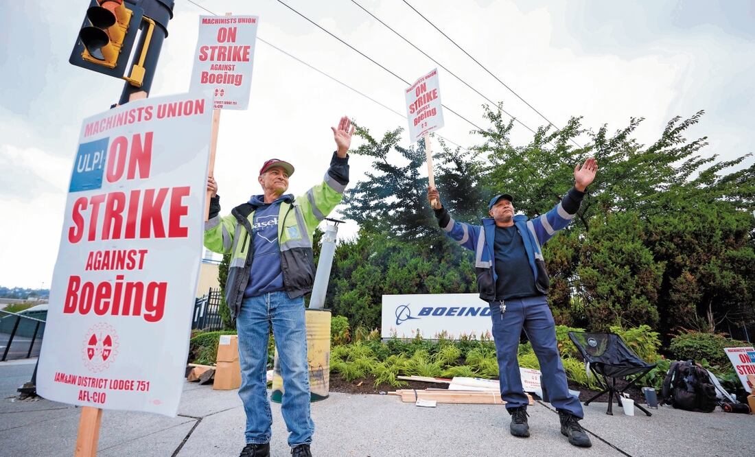 Trabajadores aceptan acuerdo de Boeing y terminan la huelga. Foto: Archivo John Froschauer. AP