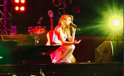 Kany García ofrece velada romántica y con sorpresas en el Metropólitan