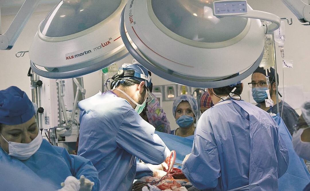 El sindicato del ISSSTE demanda que al personal de salud que labore fuera de su horario se le pague tiempo extra.Foto: Archivo ISSSTE