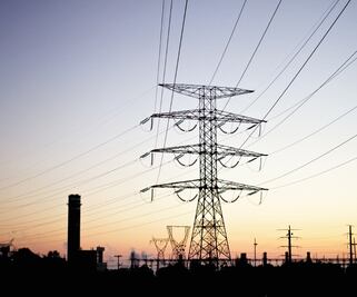 Transporte y energía, beneficiados por crisis