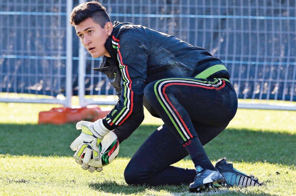 El portero de la Selección Nacional Sub-22, Raúl Gudiño, espera calificar a México a los Juegos Olímpicos 2016 (IMELDA MEDINA. IMAGO7)