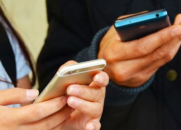 Usuarios reportan fallas en servicios de Telmex y Telcel