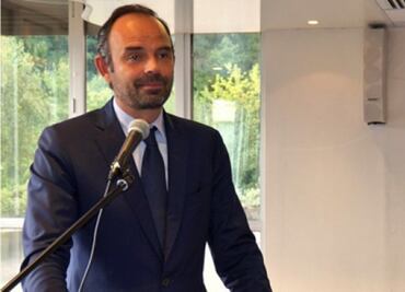 Macron nombra primer ministro al conservador moderado Édouard Philippe