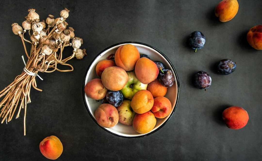 Diferencias entre durazno, chabacano y nectarina. Foto: Unsplash