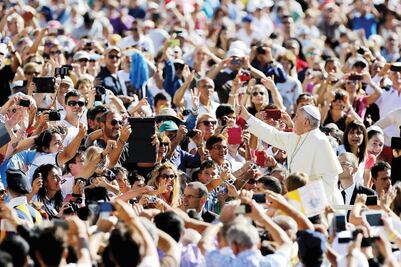 Buscan a 10 mil voluntarios para visita papal