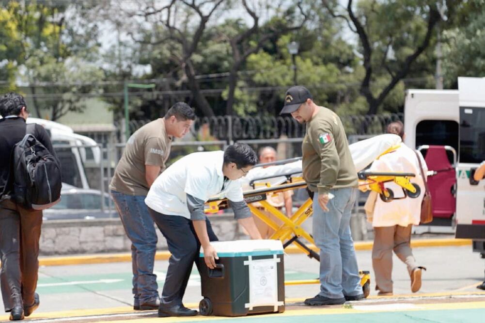 Especialistas del Centro Médico La Raza realizaron con éxito el retiro y la conservación del hígado, dos riñones y dos córneas de la joven de Puebla. Foto: ARCHIVO EL UNIVERSAL