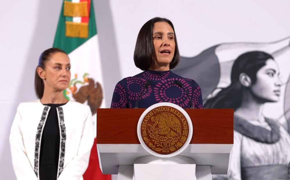 Luego de conmemorarse este 18 de marzo la expropiación petrolera, Luz Elena González, titular de la Secretaría de Energía (Sener), destacó la emisión y publicación del paquete de 11 leyes relacionadas con el sector eléctrico que, dijo, “son históricas” y “ejemplo de cambio transformador”. Foto: Gabriel Pano/EL UNIVERSAL