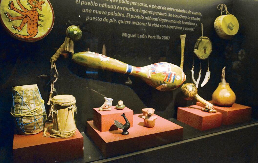 Hay piezas como pequeños tambores, flautas, mangos de abanico, y cascabeles de cobre, entre otros instrumentos (GABRIELA ORIHUELA. EL UNIVERSAL)