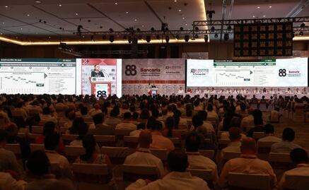 Convención Bancaria 2025: Banqueros piden a Sheinbaum fortalecer estabilidad económica; firman acuerdo para dar más crédito a pymes