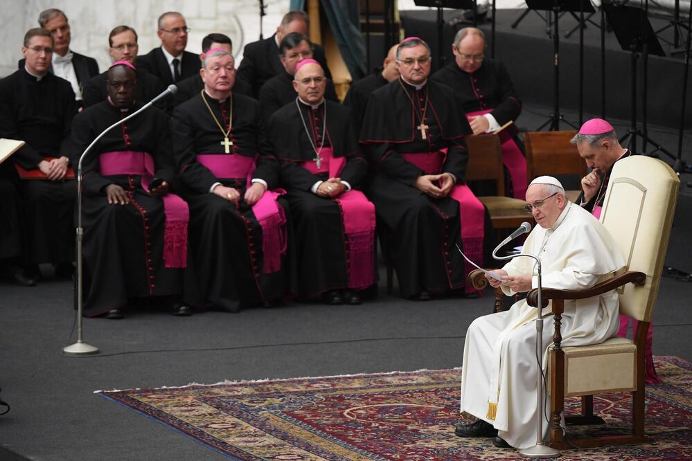 El papa Francisco recibió mensajes de felicitación en diferentes idiomas (EFE)