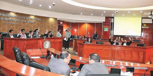 Baja California privilegia a su legislativo