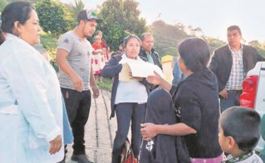 Mandan ayuda humanitaria a indígenas desplazados