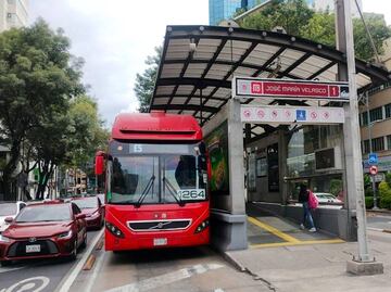 Metrobús implementa sitio para conocer en tiempo real el estado del servicio en las siete líneas