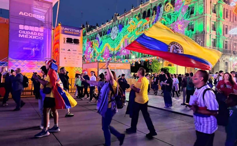 Aficionados colombianos señalaron que en caso de quedar ganadores, se irán a festejar al Ángel de la Independencia, pero de manera sana.. Foto: Arturo Ordaz Díaz / EL UNIVERSAL