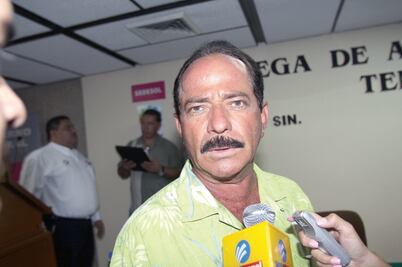 Edil se pone los guantes contra "El Travieso"