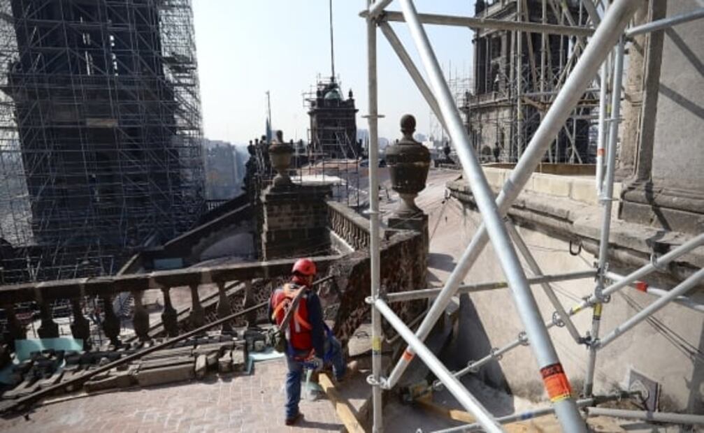 En Catedral, hallan cajas con reliquias del siglo XVIII
