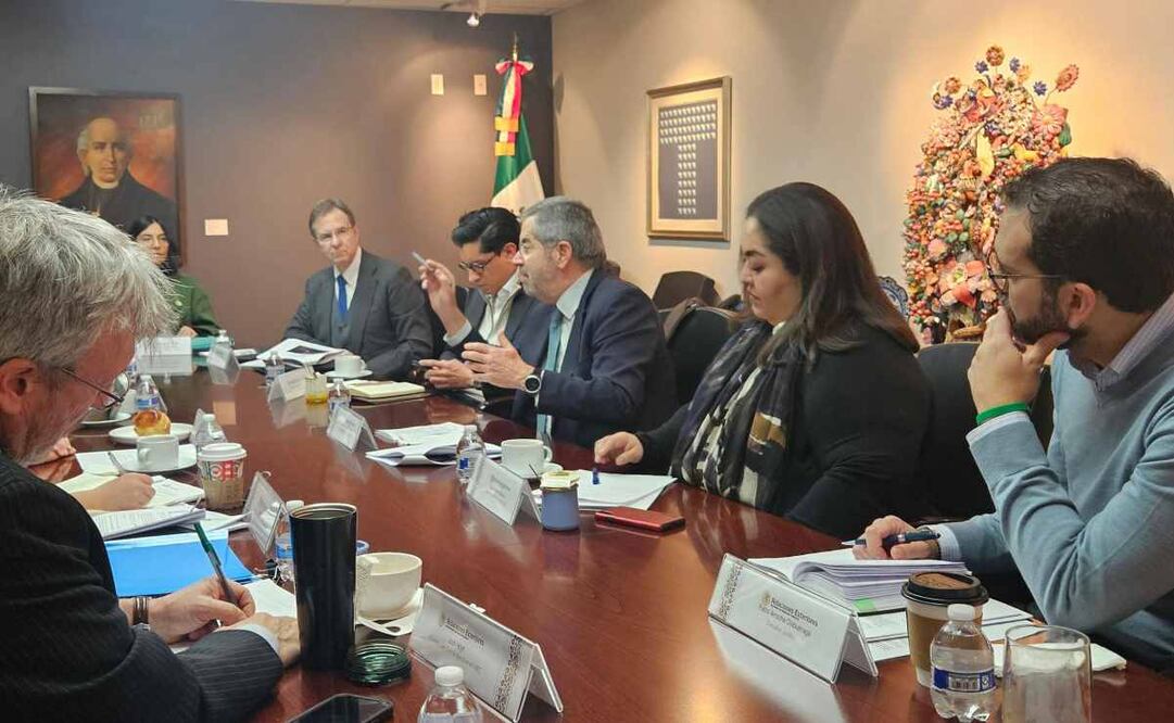 Juan Ramón de la Fuente en su segundo día de trabajo por Estados Unidos. Foto: Especial