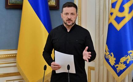Ucrania puede verse en riesgo de perder su dignidad o a un aliado clave, dice Zelensky tras recibir plan de paz de EU