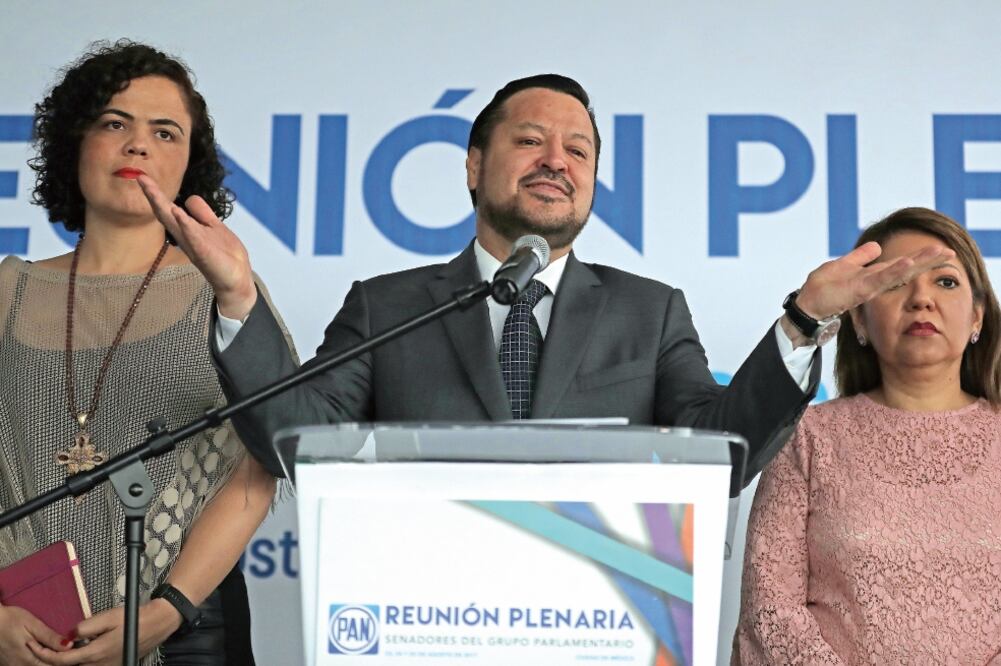 En la reunión plenaria con senadores del PAN, Fernando Herrera detalló que darán seguimiento a las negociaciones del TLCAN (ALEJANDRO ACOSTA. EL UNIVERSAL)