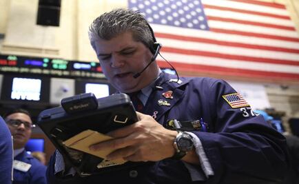 Wall Street se mantiene con fuertes pérdidas a media sesión