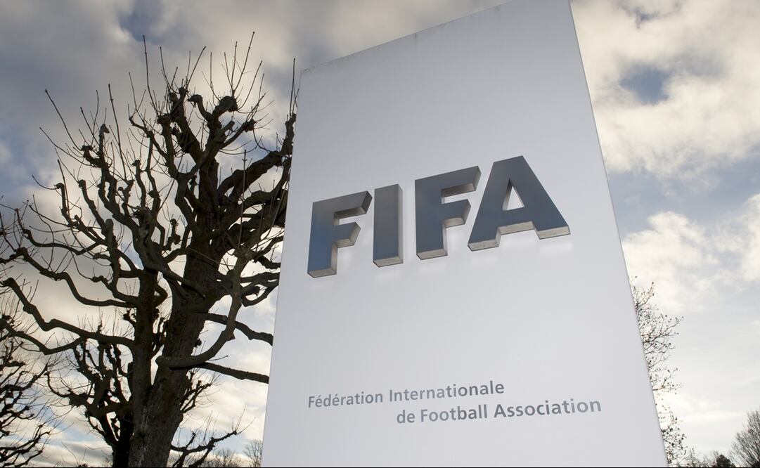 FIFA LANZA APOYO A LAS VÍCTIMAS DE LA GUERRA EN UCRANIA - FOTO: EFE