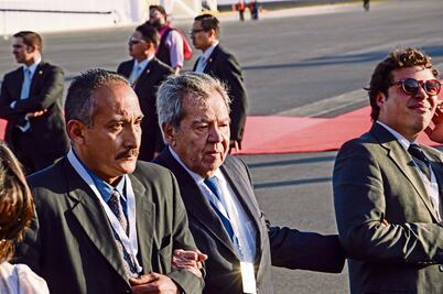 Desfile de políticos con el Papa