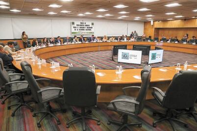 Se rebelan magistrados y consejeros electorales contra plan de Morena