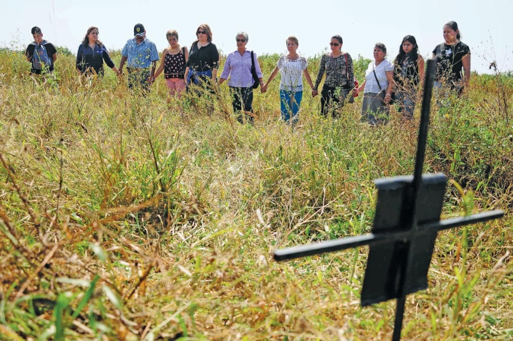El reporte oficial indica que el delegado de Tetelcingo y el director de Salud Pública Municipal de Cuautla, entre otros funcionarios, sabían del depósito (ARCHIVO EL UNIVERSAL)