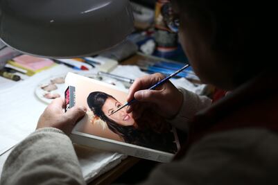 Antes las fotografías se retocaban a mano